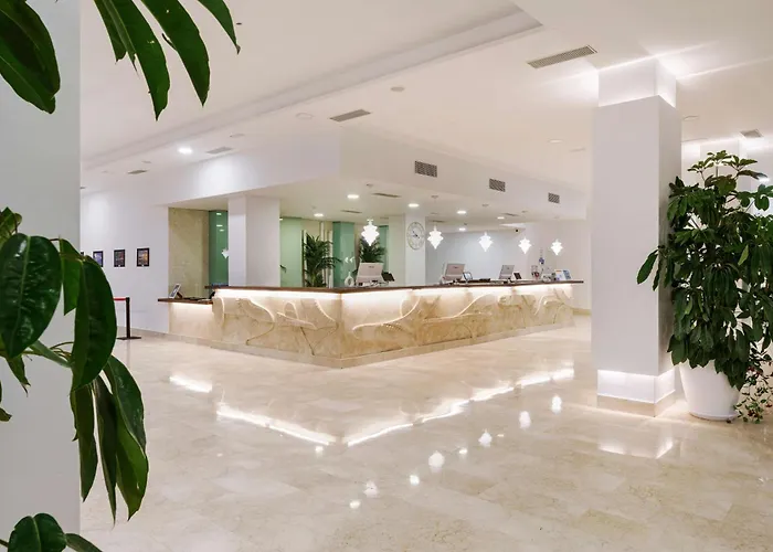 فندق Aluasun Doblemar